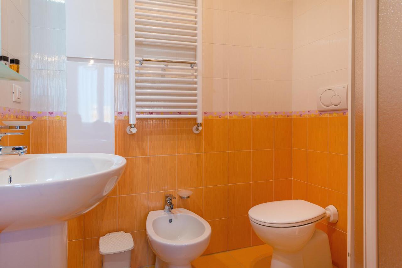 Goodstay Archimede Apartment ليتشي المظهر الخارجي الصورة