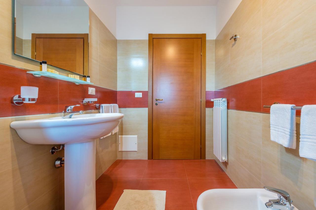 Goodstay Archimede Apartment ليتشي المظهر الخارجي الصورة